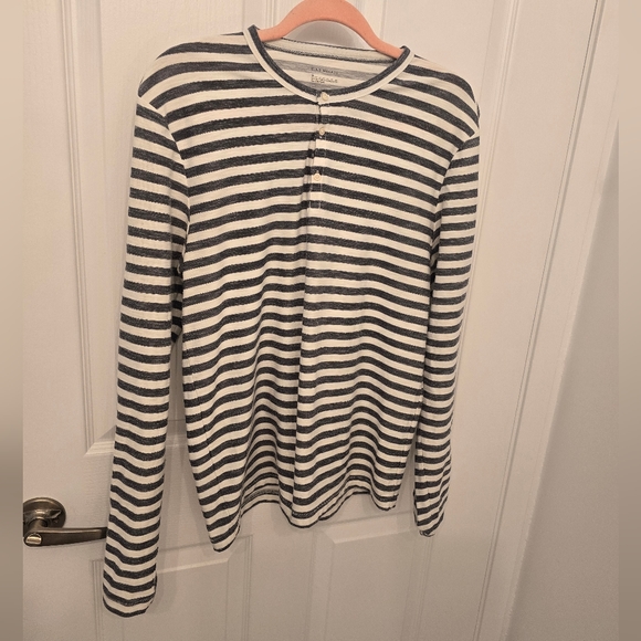 Club Monaco🩶striped tee - Picture 1 of 3